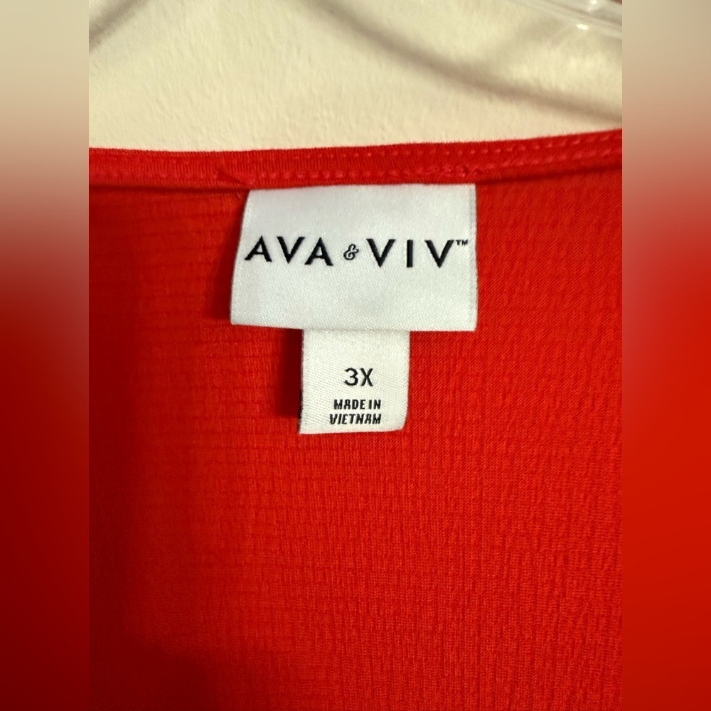 Ava & Viv Classic Red V-Neck Dress 3X - Picture 3 of 4